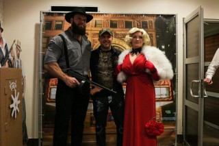 Фотозона для гангстерської вечірки