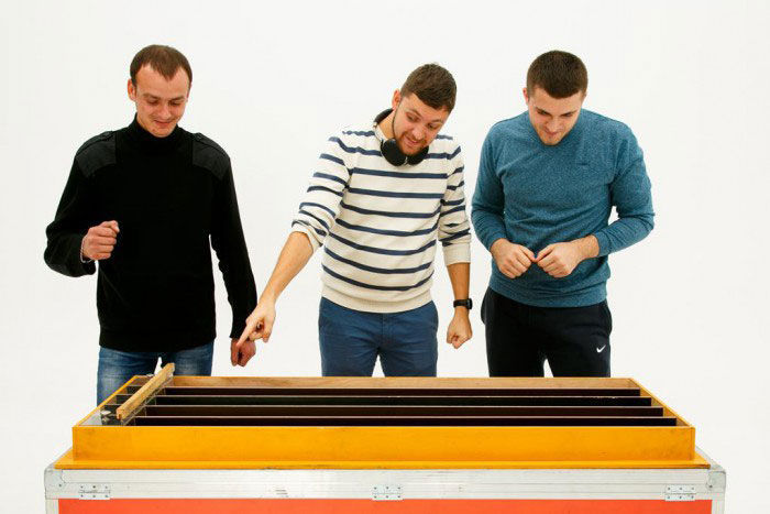 Тарганячі перегони