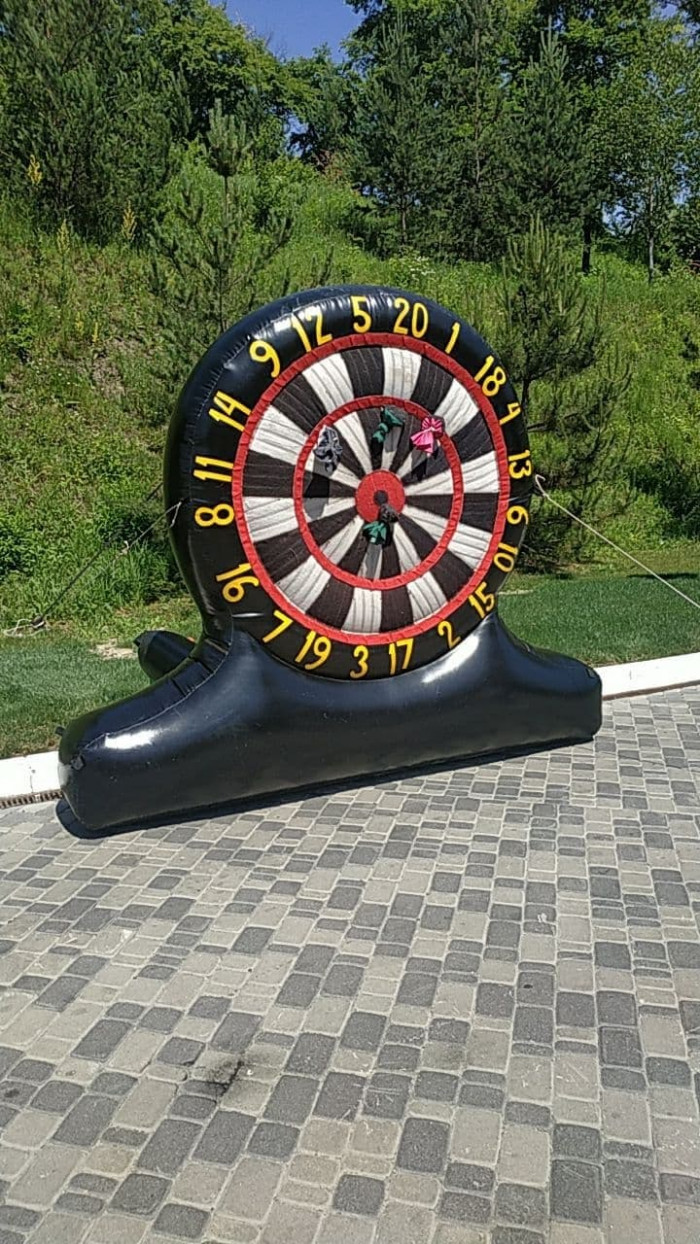 Надувний дартс