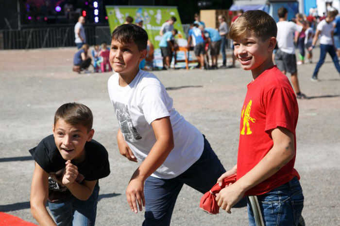 Надувний дартс