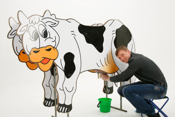 Корова дійна