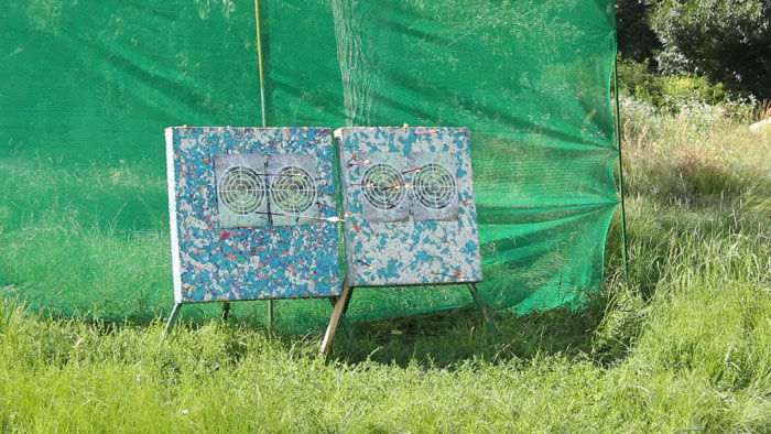 Луки та арбалети