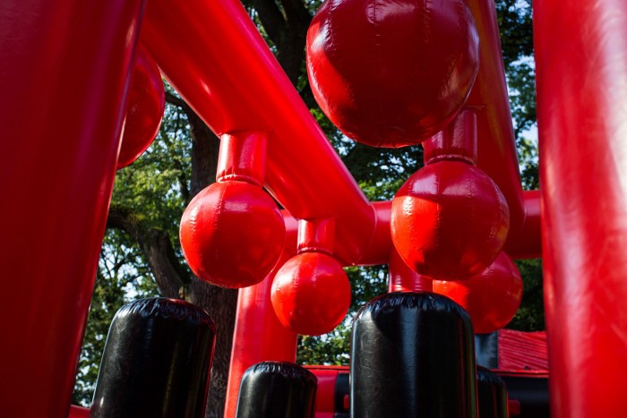 Мегасмуг перешкод