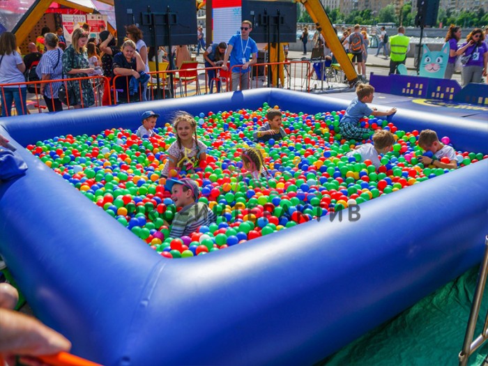 Гігантський сухий басейн