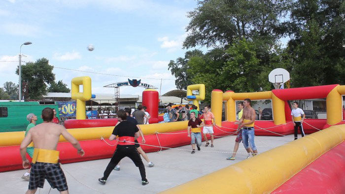 Веселий футбол