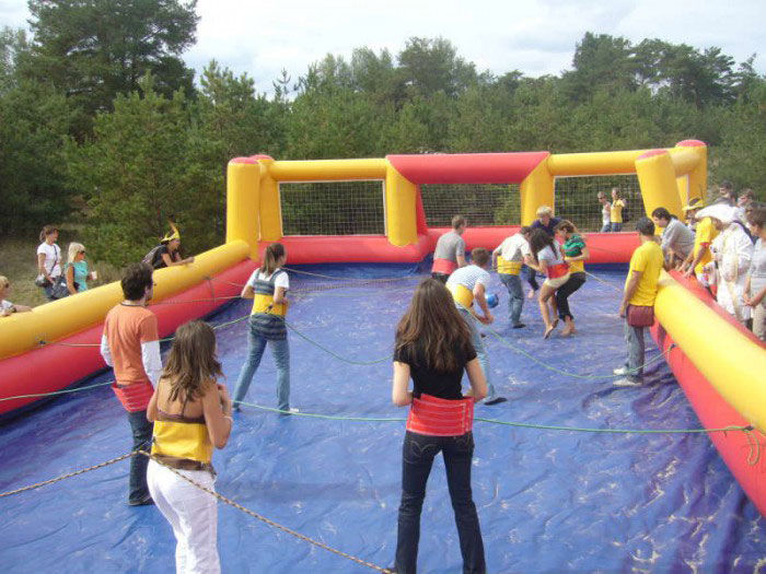 Веселий футбол