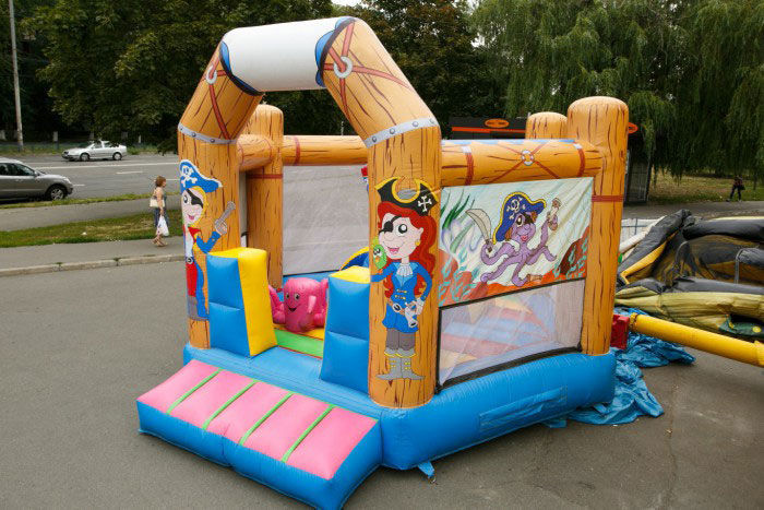 Батут «Веселий пірат»